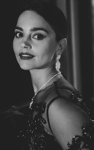 Jenna Coleman Oo2Sdd2Q_o