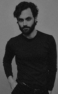 Penn Badgley RkRNfIKl_o