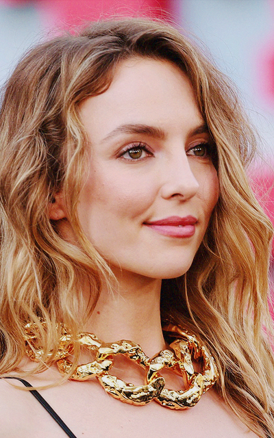 Jodie Comer - Page 2 P35X1N1R_o