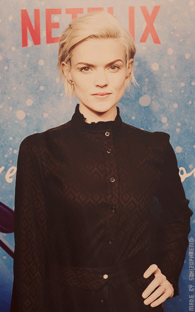 Erin Richards Zy5OtXbd_o