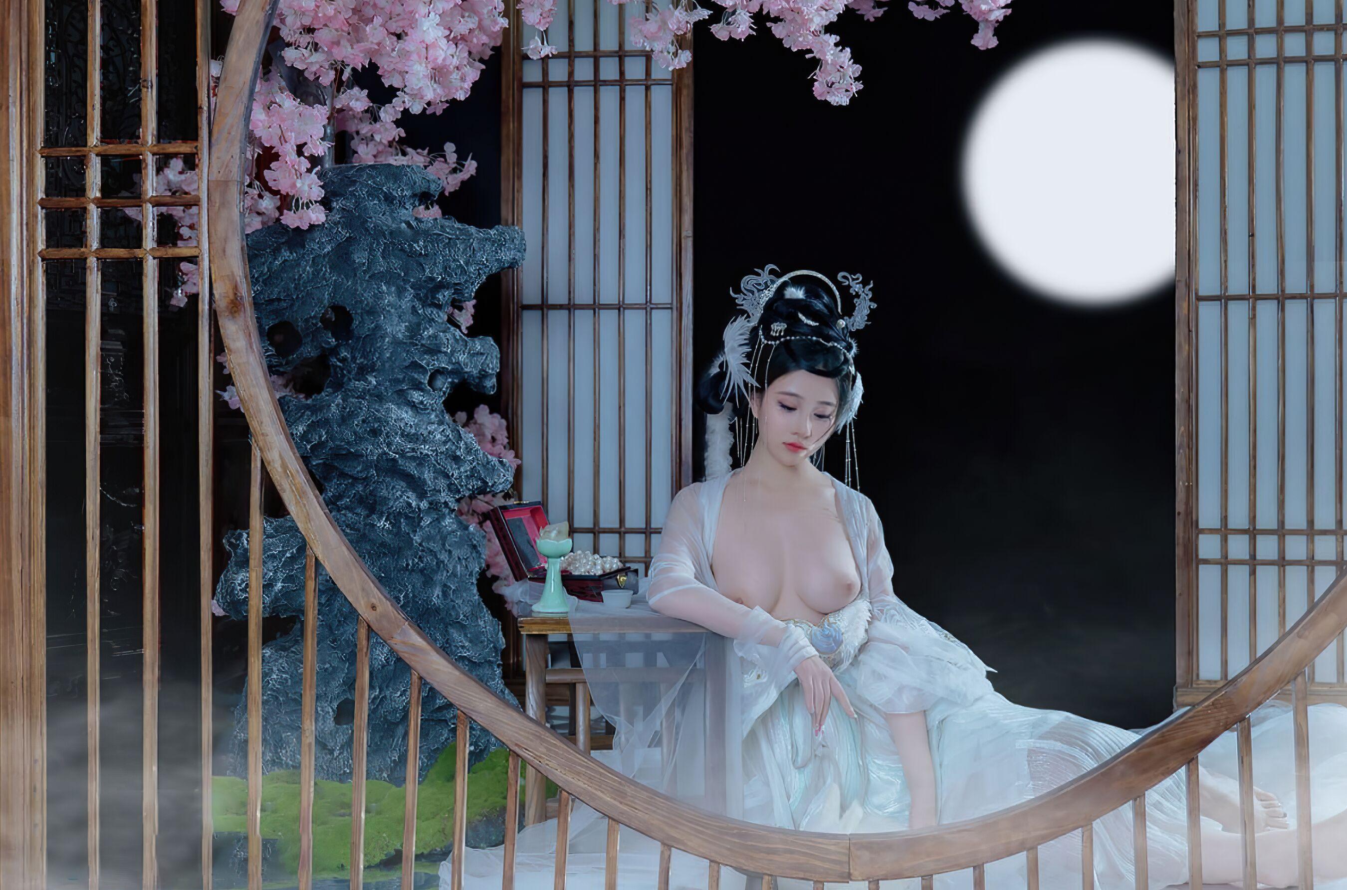 国模套图 年年《嫦娥仙子》(18)
