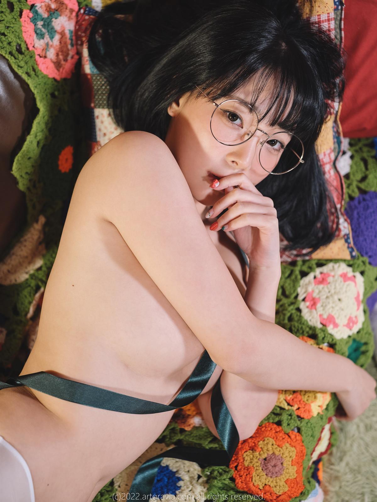 Kang Inkyung 강인경, ArtGravia Vol.417 Photobook Set.03(32)