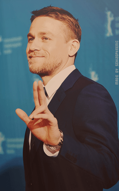 Charlie Hunnam LWnDSe6S_o