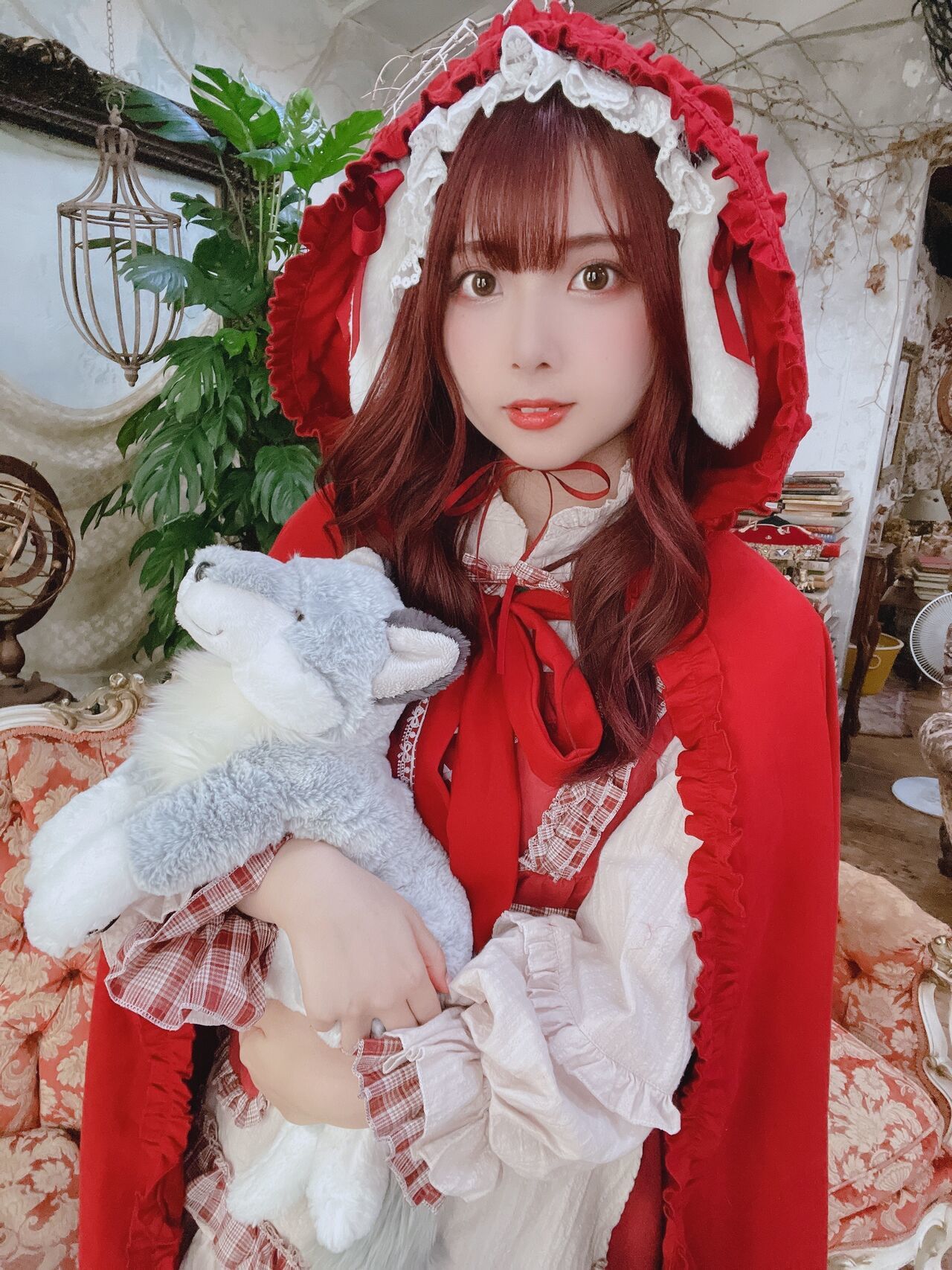 Tomiko - Red Riding Hood