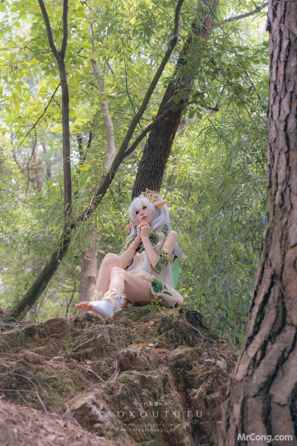 Coser@黏黏团子兔: 万年萝莉纳西妲&0.2s (65 photos )(24)