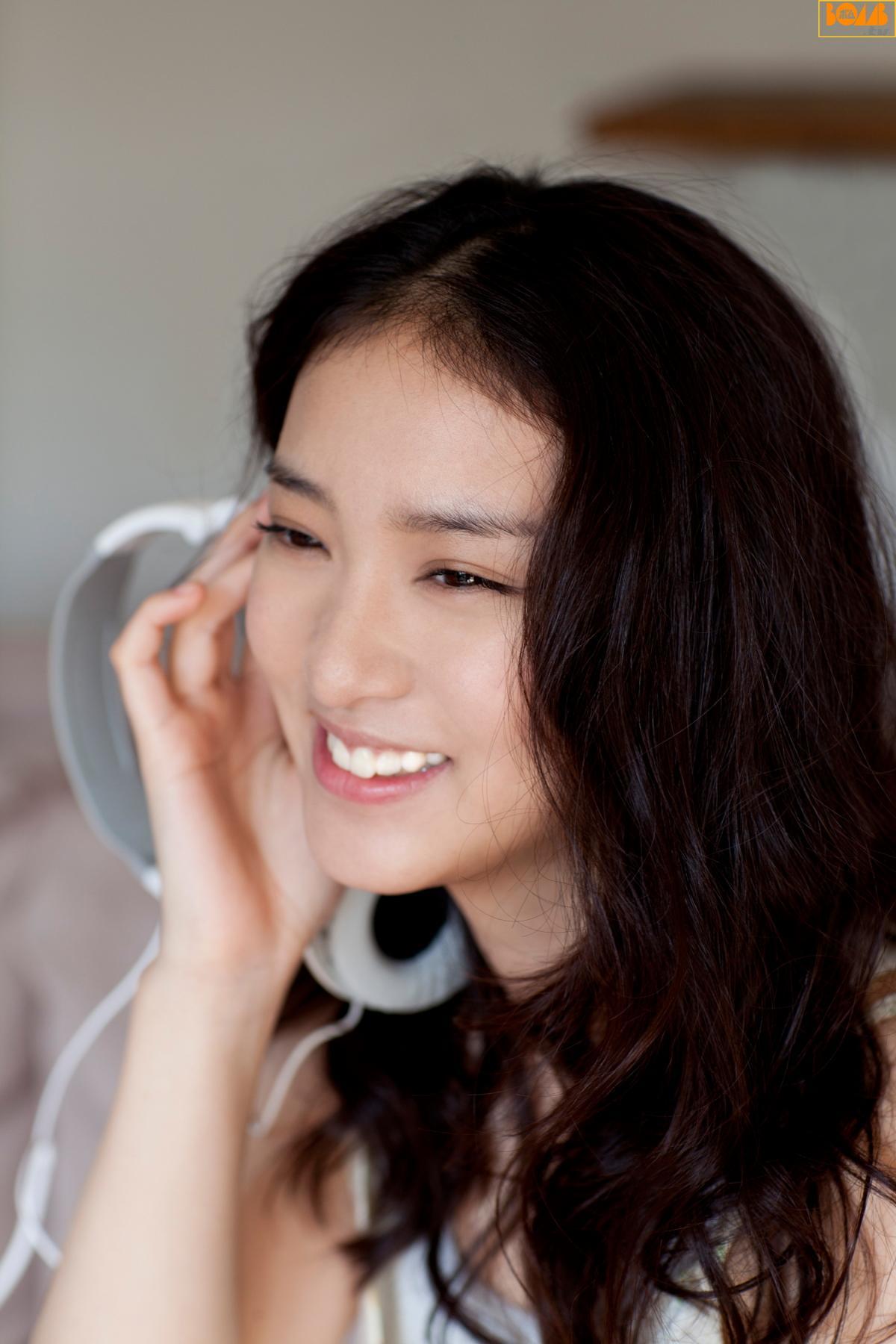 [Bomb.TV] 2012年02月号 武井咲 Emi Takei 写真集(12)