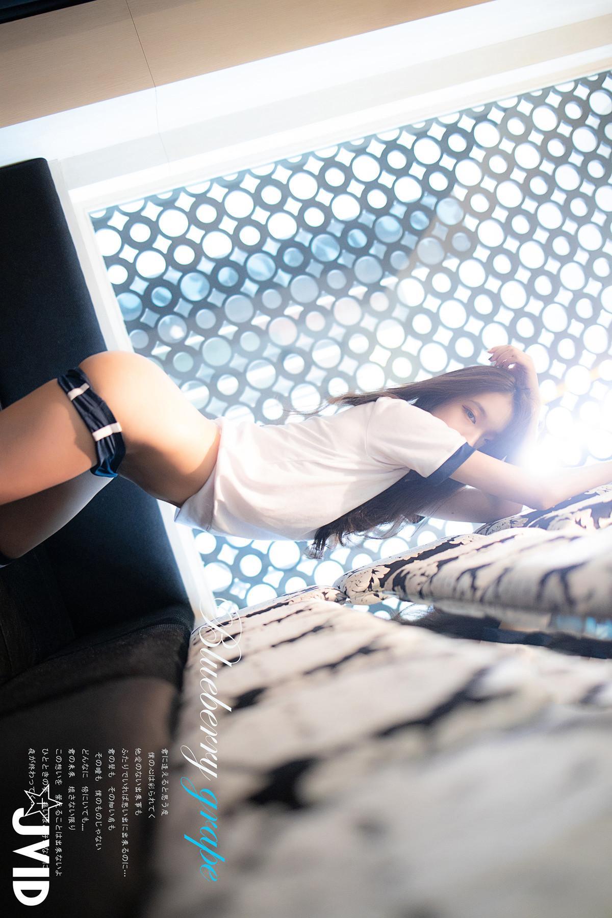 JVID 淇淇selina – 冰釀藍莓葡萄超正美少女全裸全見 四点全露 Set.01(2)