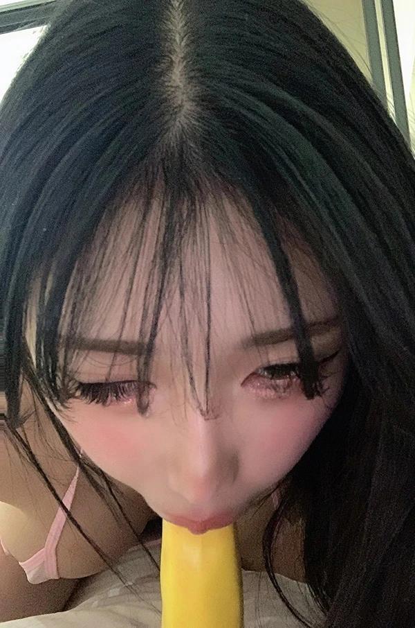 颜值模特主播@Yunjini 尺度视图合集(21)