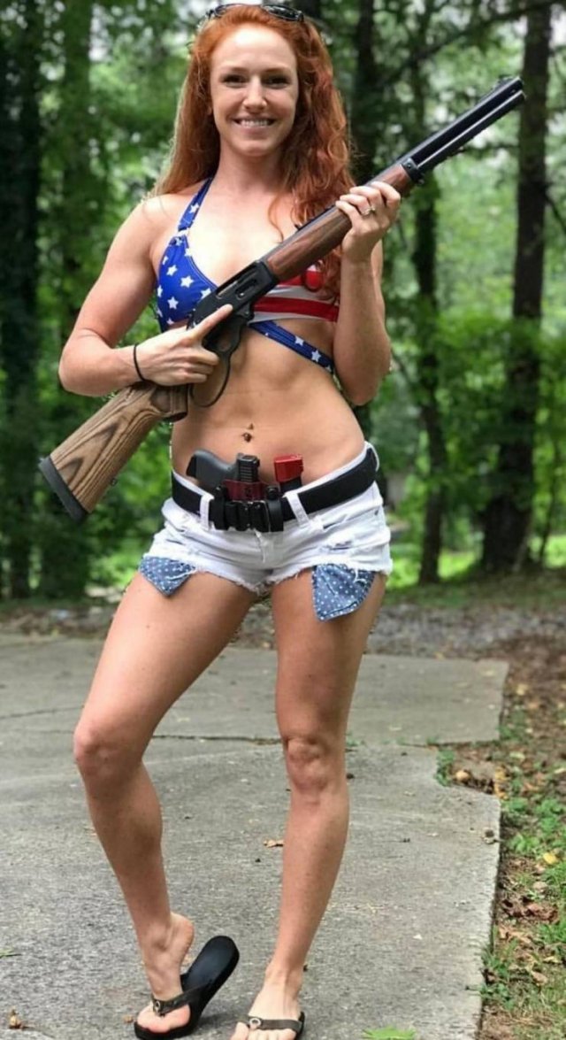 WOMEN WITH WEAPONS...8 AuZgxTvk_o
