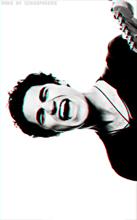 Darren Criss BlQxSIFy_o