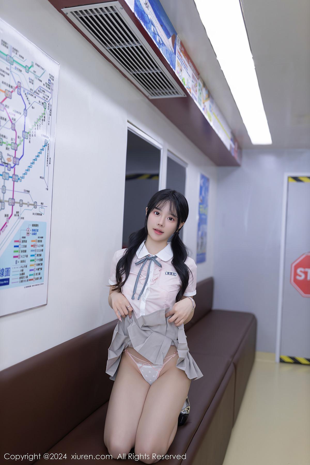 XiuRen秀人网 No.8515 幼幼Yoyo(19)