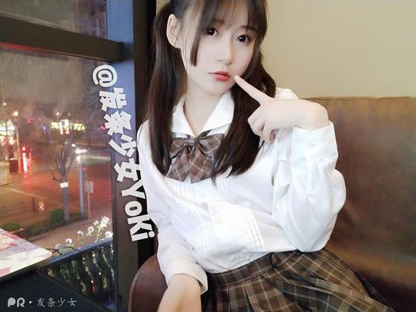 发条少女-网咖历险记大胆写真(1)