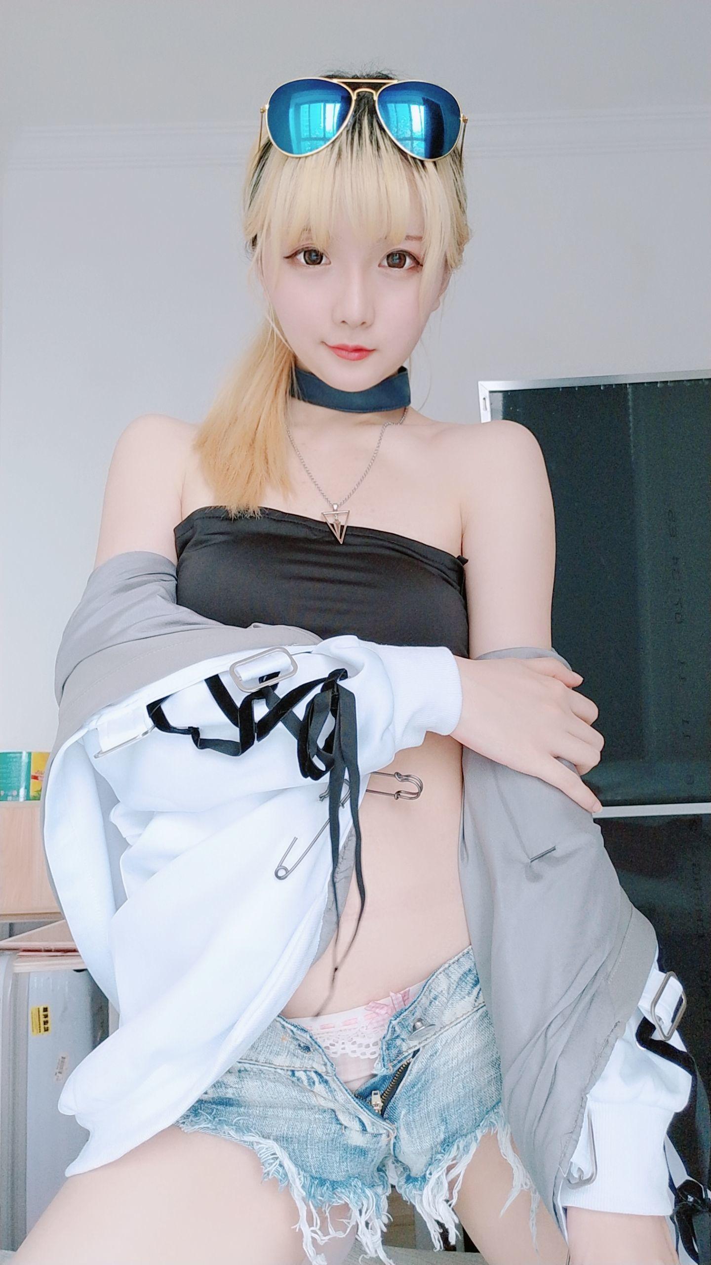 Coser小姐姐星之迟迟 《莉莉丝》 写真集(2)