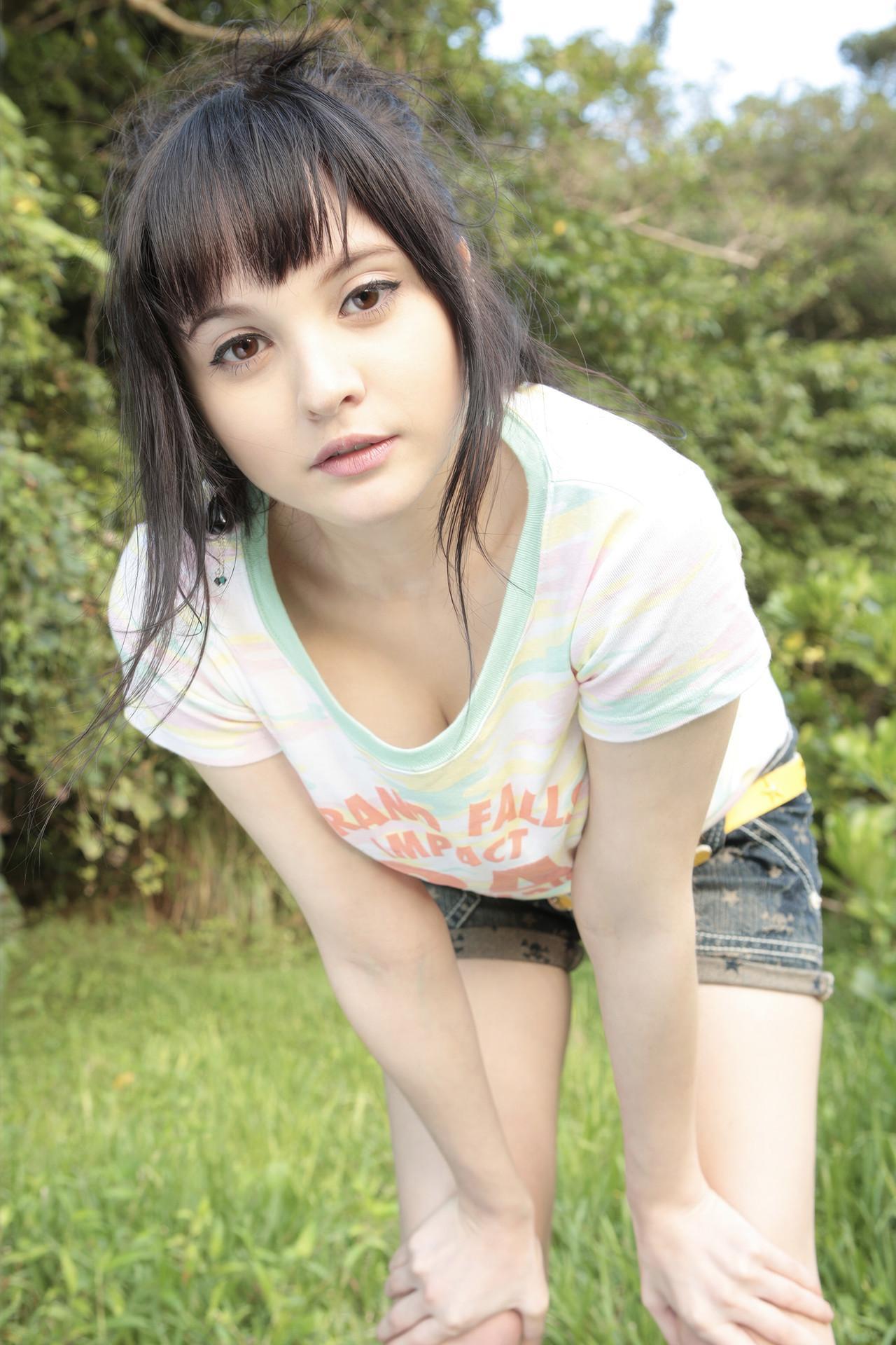 Cecil Fujisaki 藤崎セシル, デジタル写真集 「COLOR」 Set.02(5)