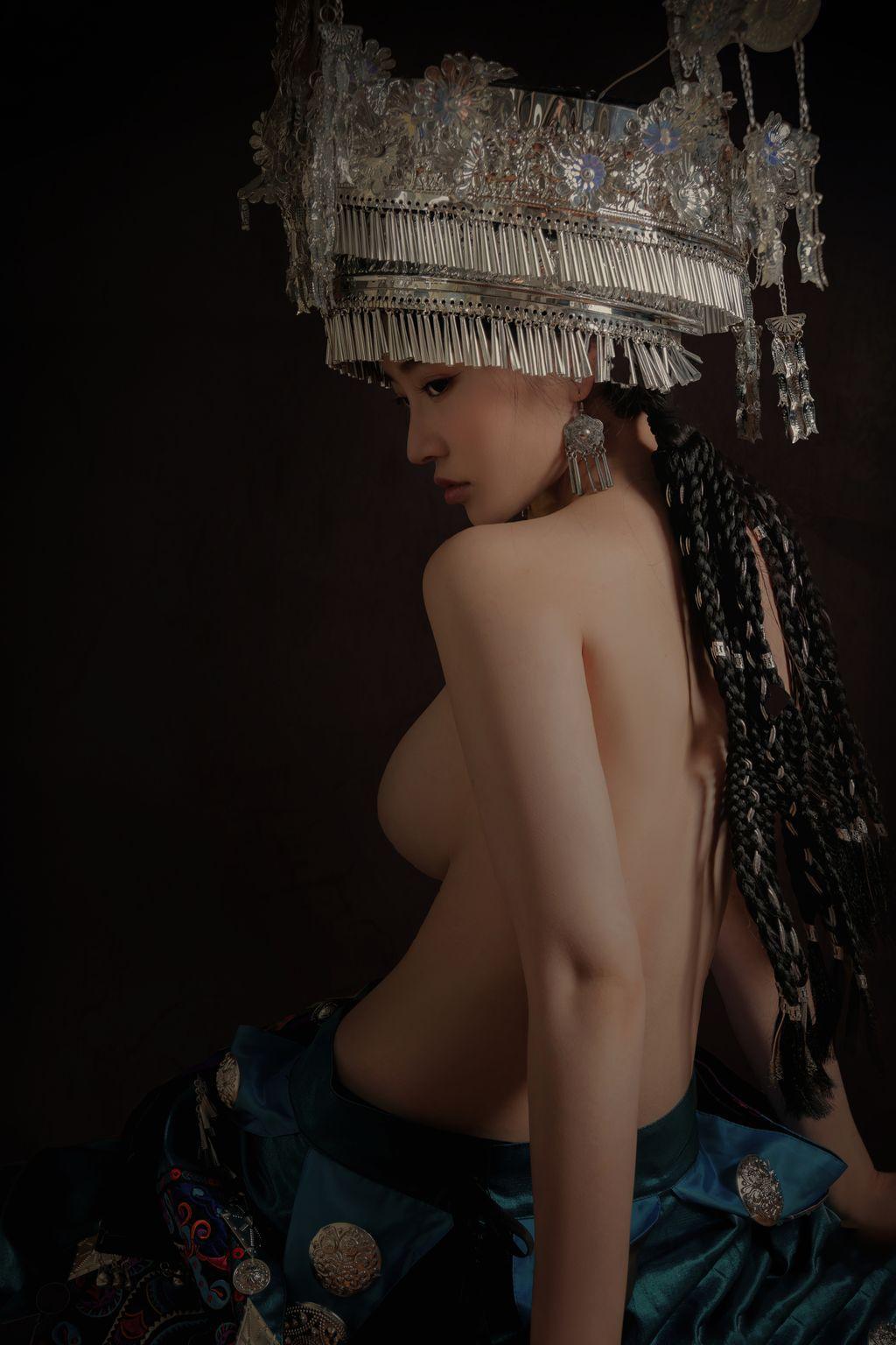 Coser@年年Nnian: 苗疆女孩 (50 photos)(42)