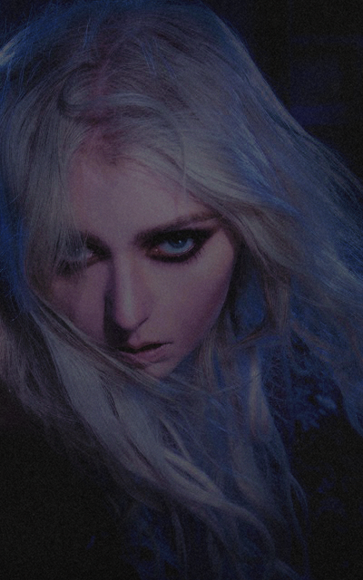 Taylor Momsen LUjGMbUB_o