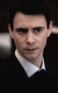 Harry Lloyd  TedtcFA6_o