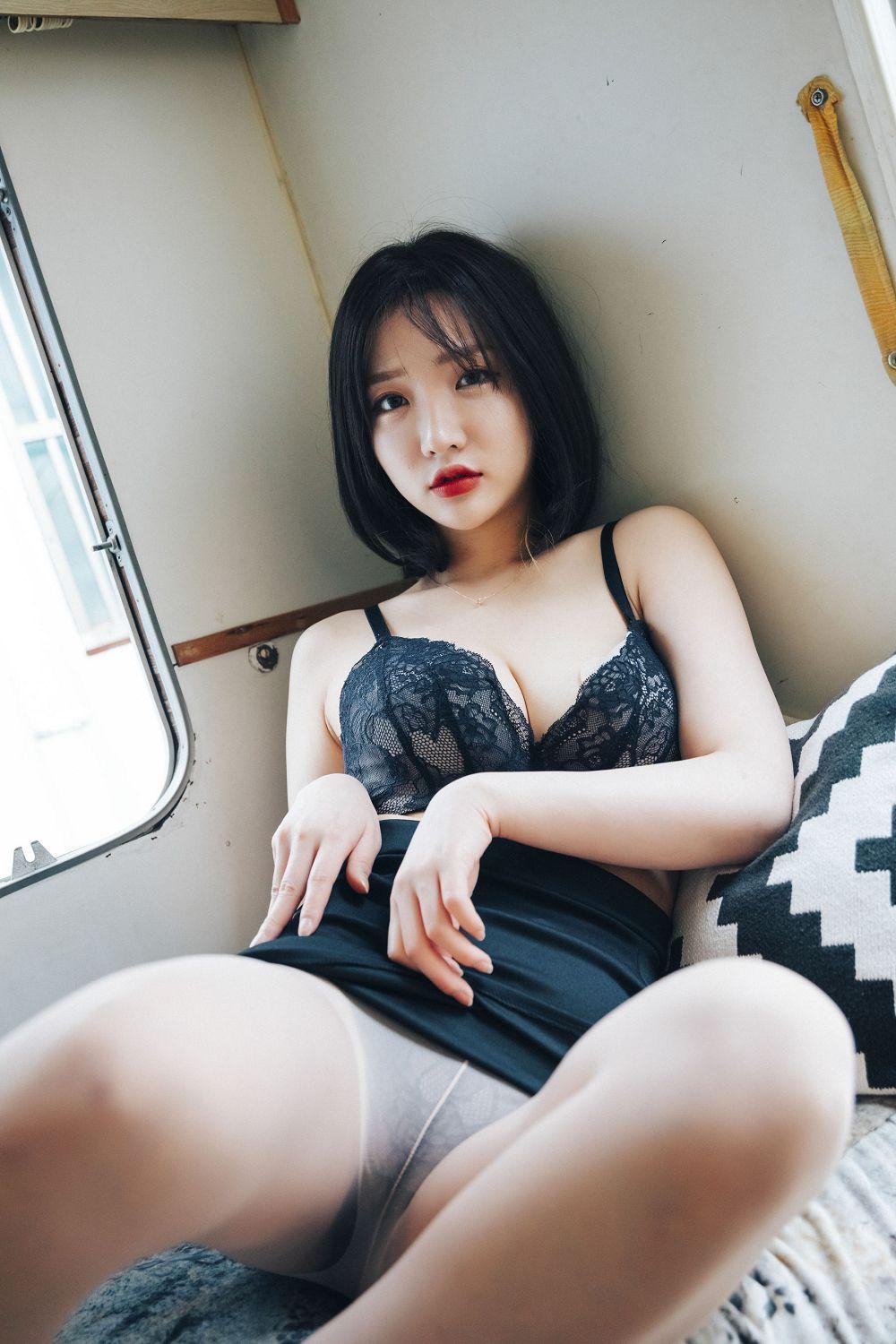 [日本LOOZY写真] Yeeun - Officegirl's Vacation Vol.2/85P(65)