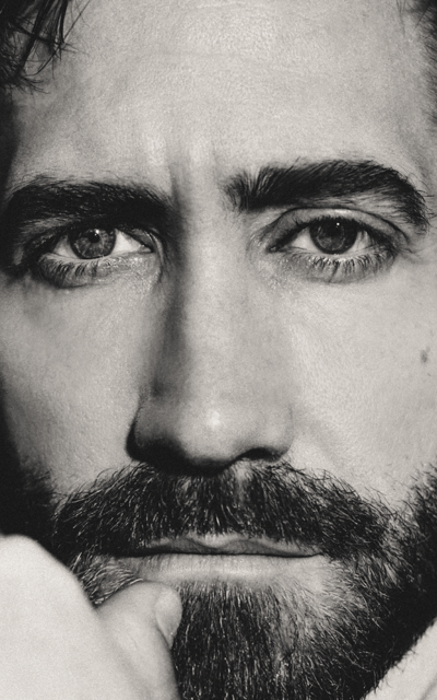 Jake Gyllenhaal E2kCNgxv_o