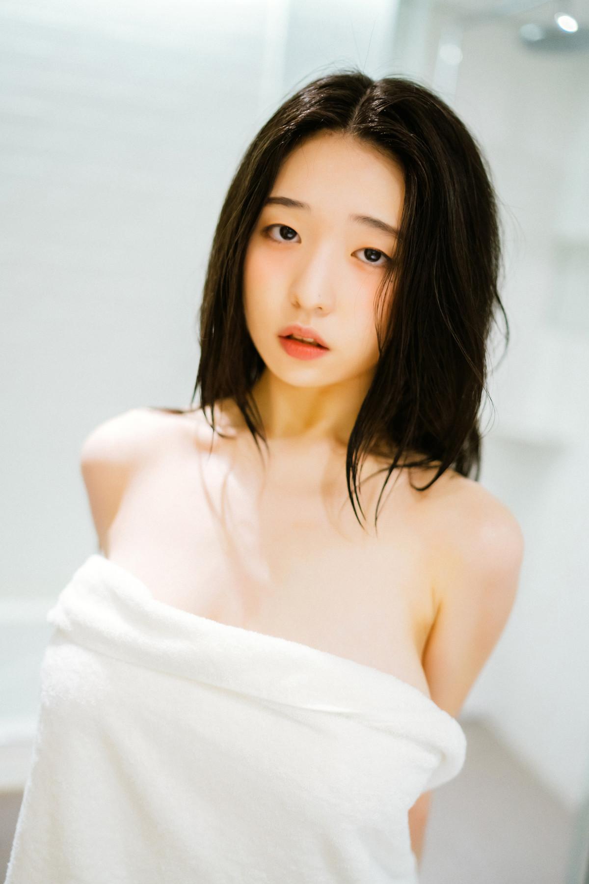 Yeon Woo 연우, [Moon Night Snap] Give me yours Vol.2(31)
