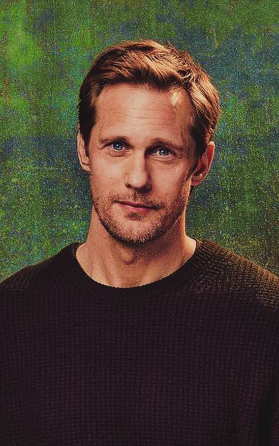 Alexander Skarsgard  - Page 2 HLr5Kdto_o