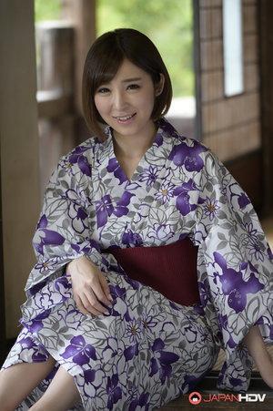 Japanese beauty Runa Hagawa frees her firm tits from a kimono