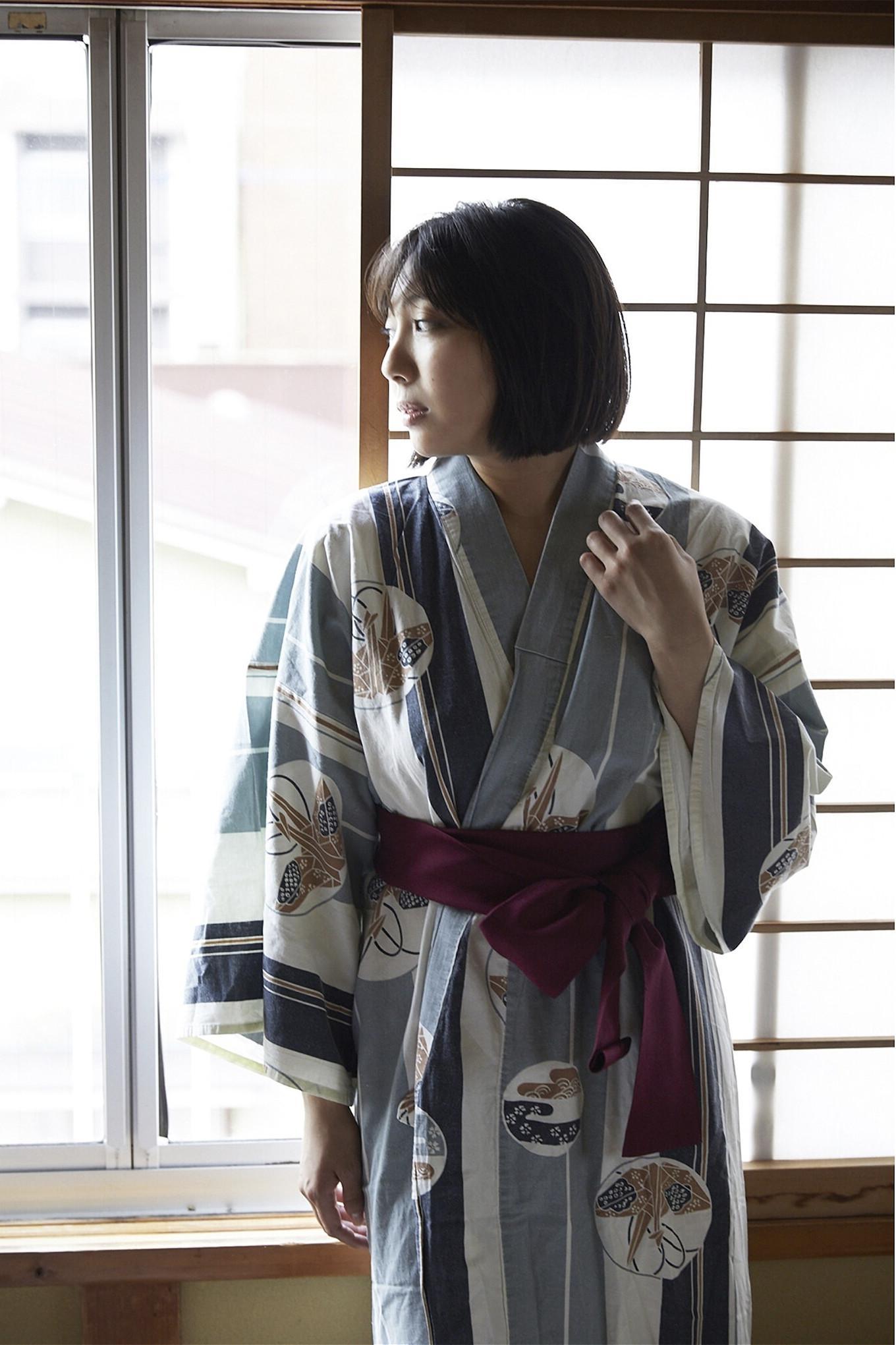 Marina Asakura 麻倉まりな, 写真集 「愛のマリーナ」 Set.03(1)
