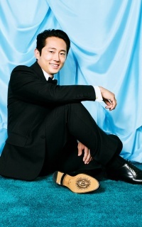 Steven Yeun 8OuTTKgo_o