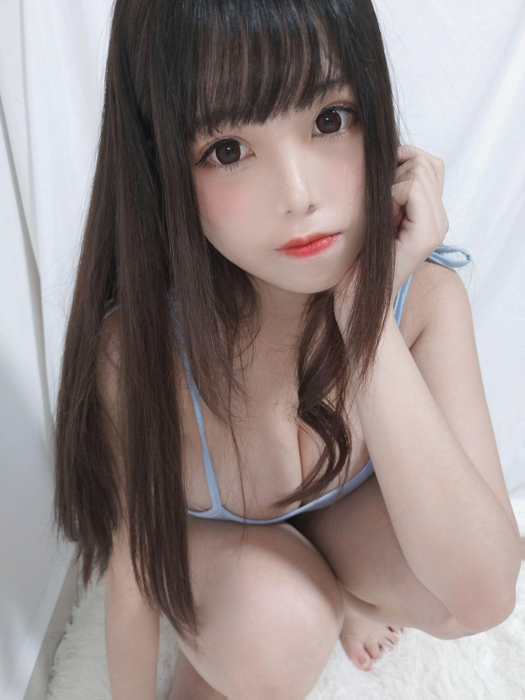 [Cosplay] 萌系小姐姐蜜汁猫裘 – 夏日迷糊大姐姐(32)