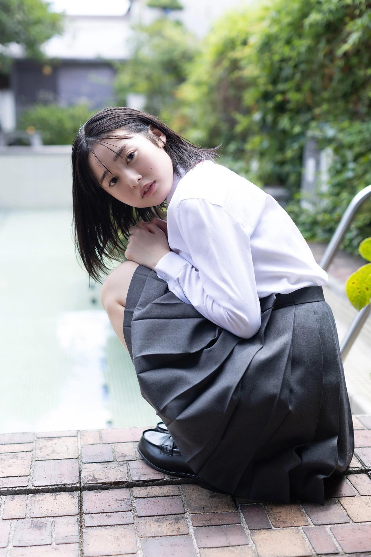 Miu Shirahama 白濱美兎, FLASHデジタル写真集 「ちょっぴりオトナ」 Set.01(7)