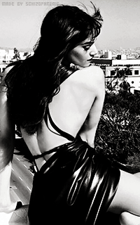 Sofia Boutella - Page 3 FXBCvc21_o