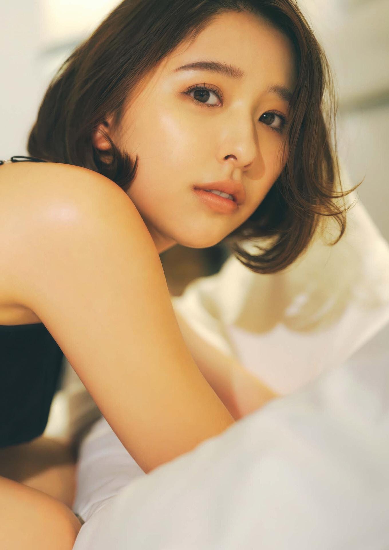 Shiori Tamai 玉井詩織, Big Comic Spirits 2025 No.39 (ビッグコミックスピリッツ 2025年39号)(14)