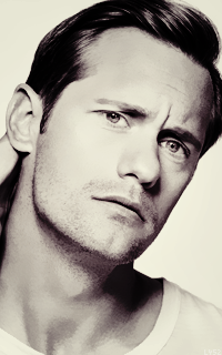 Alexander Skarsgard SCX4x2ob_o