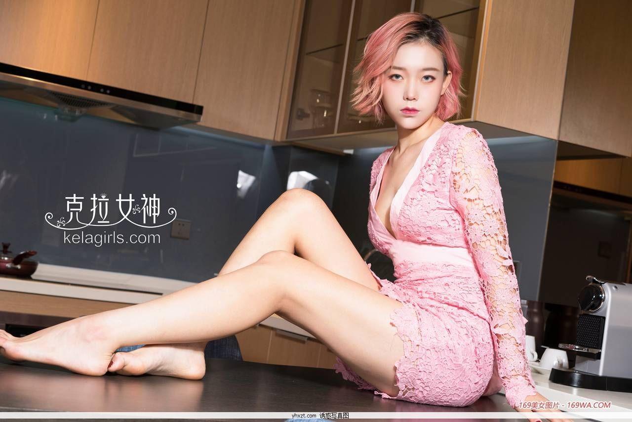 非主流女生小帆厨房美腿(12)