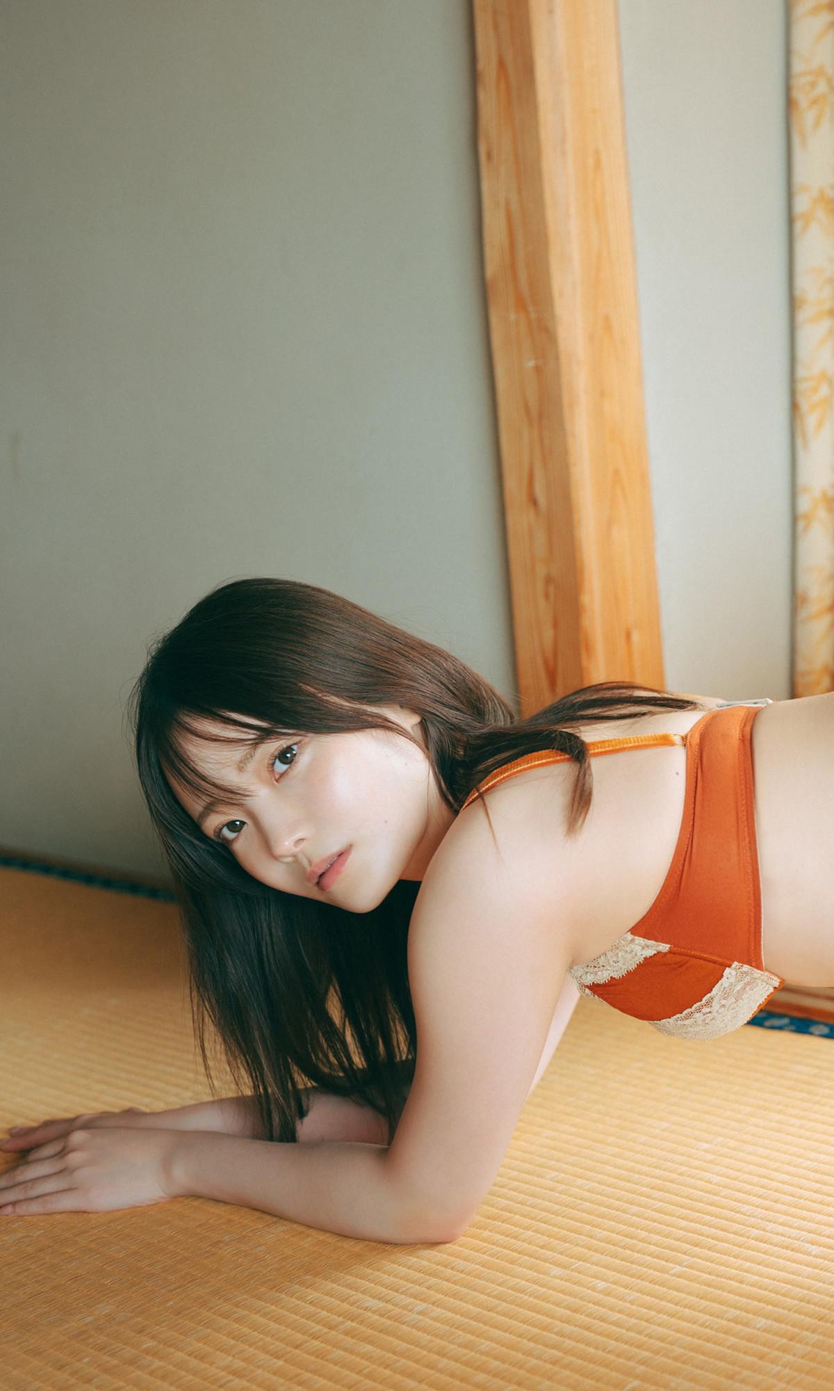 Himeka Araya 新谷姫加, 週プレ Photo Book 「絶好調！」 Set.01(30)