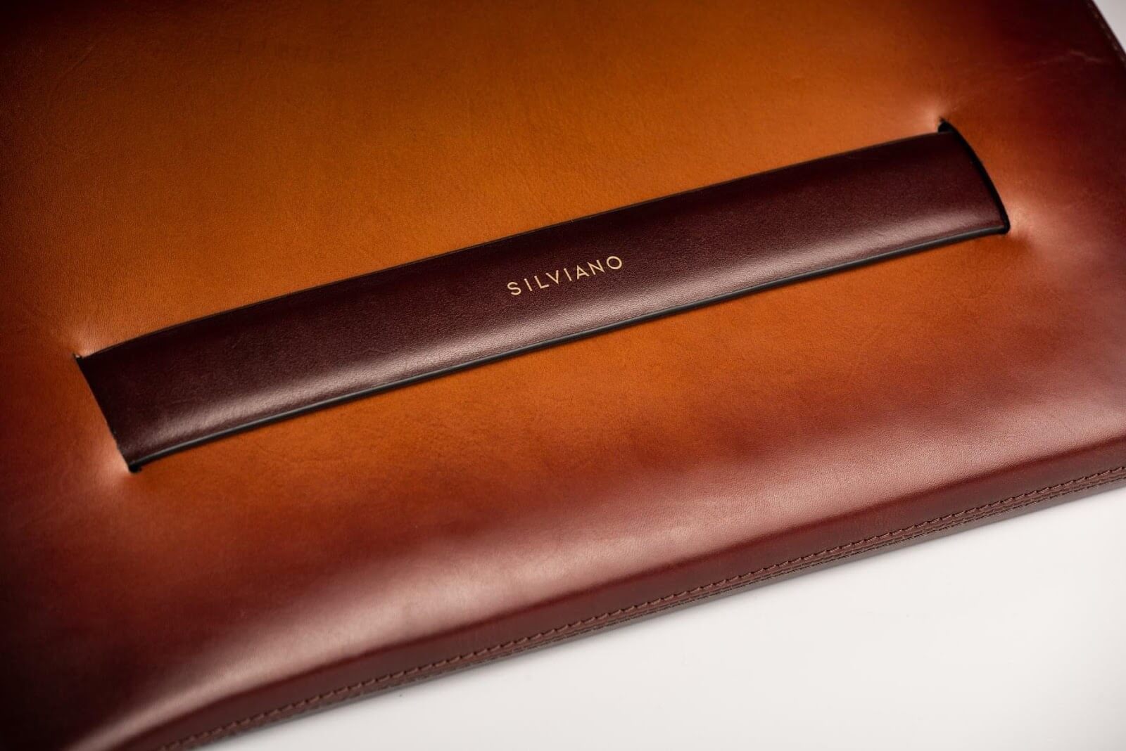 Silviano: The World's Smartest Laptop Sleeve Reached Its Goal Within Three Hours of Launch