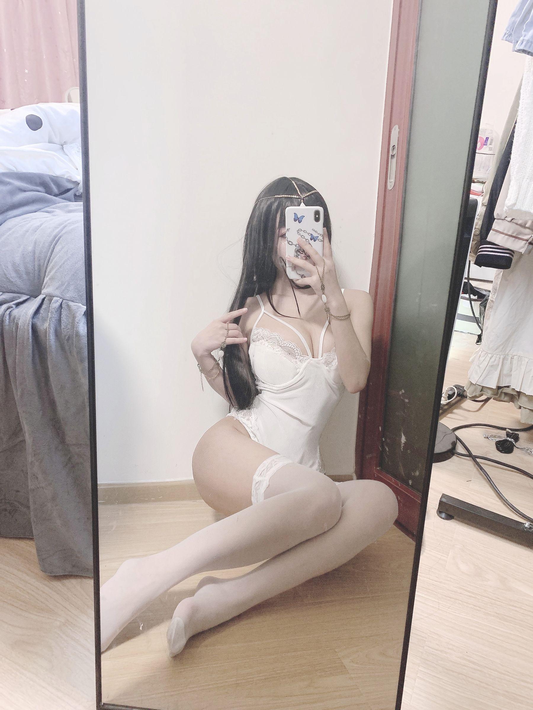 白嫩美少女鬼畜瑶 《白色埃及瑶》 写真集(22)