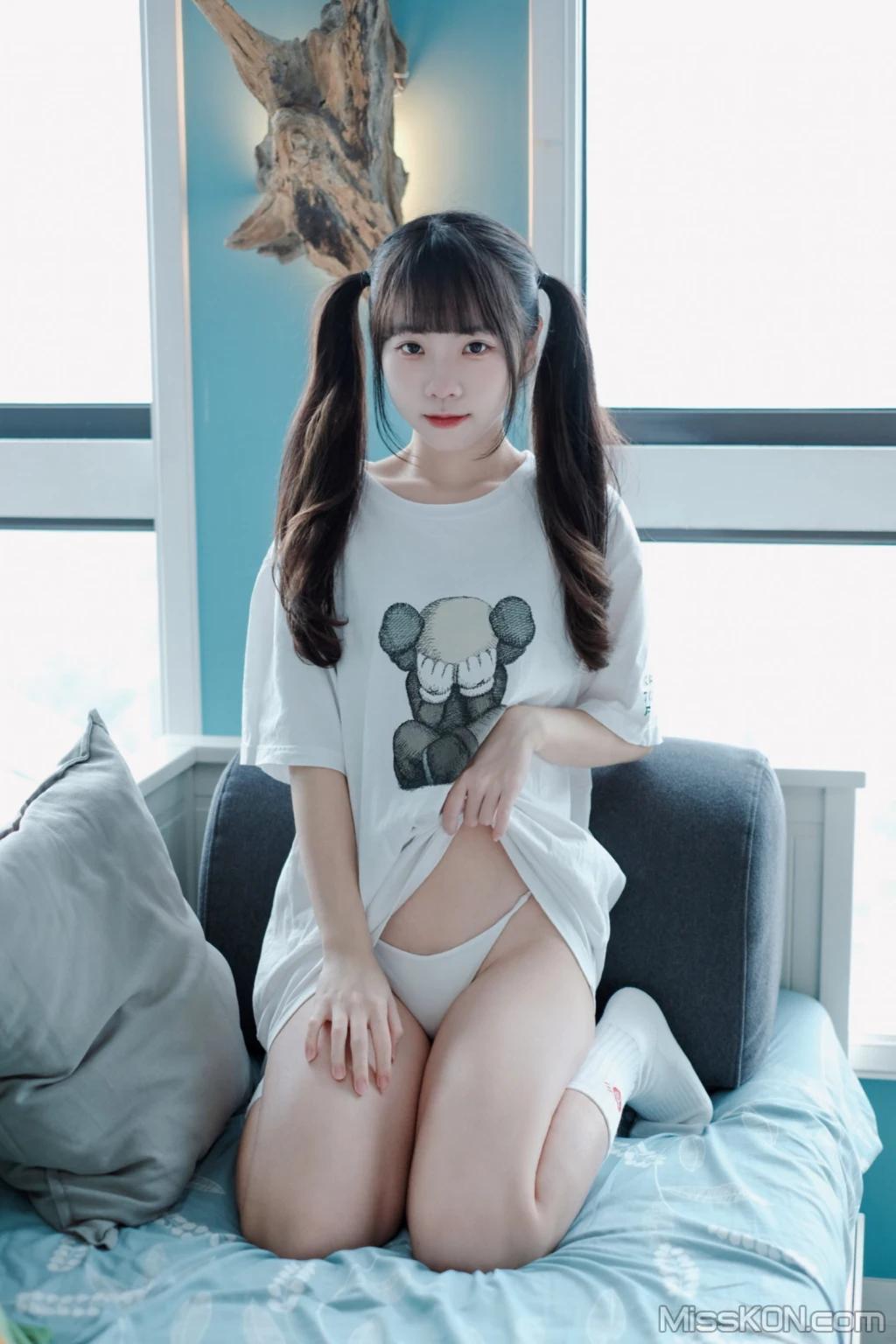 Coser@可可小白兔: 捕獲一隻沒穿褲褲の小白兔 (30 photos)(4)