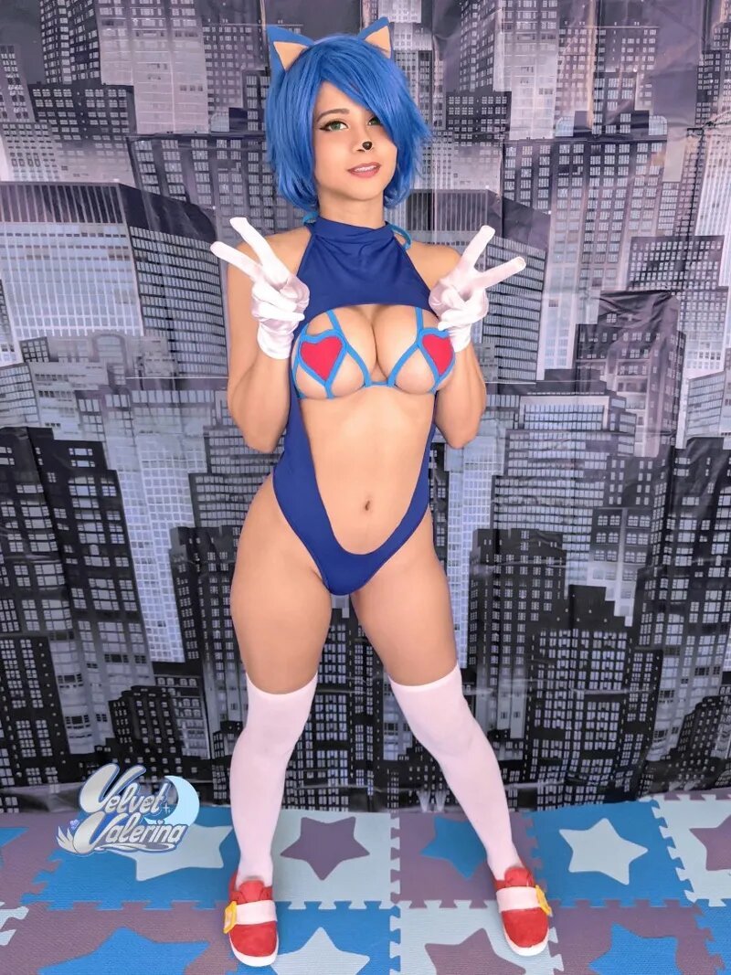 Velvet Valerina - Sonic Cosplay