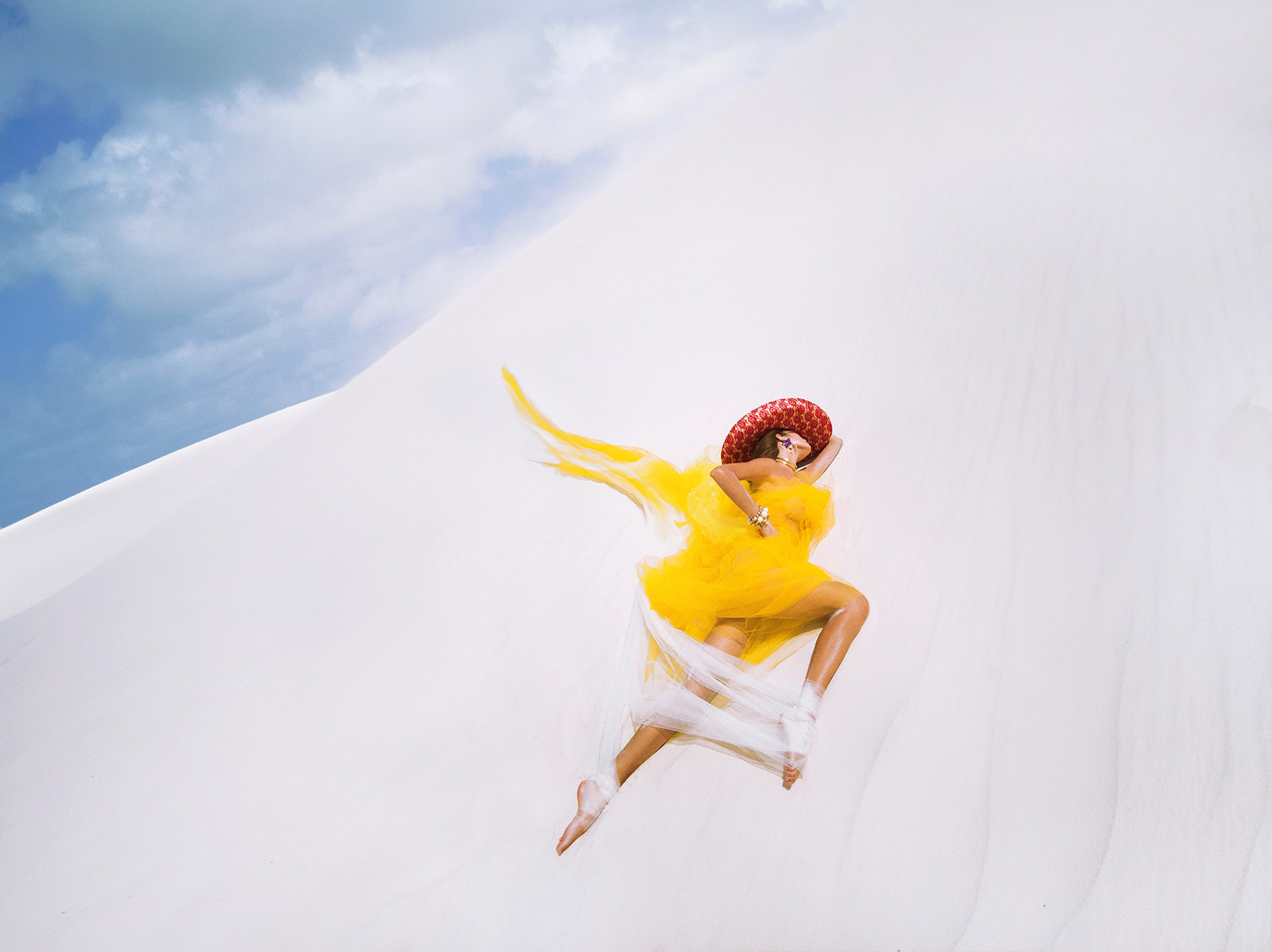 Nohemi Hermosillo by Jvdas Berra / Huawei Mate 20 Campaign Nohemi Hermosillo by Jvdas Berra / Huawei Mate 20 Campaign