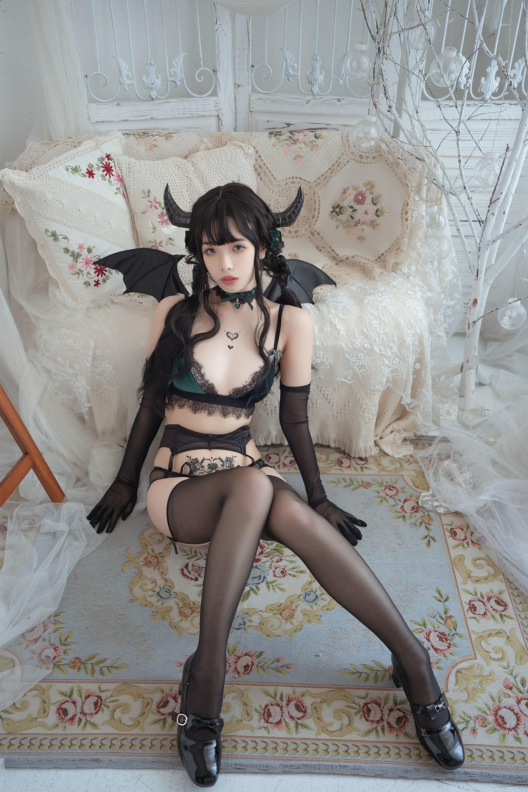 雯妹不讲道理《魅魔 Proud devil》 [COSPLAY福利] 写真集(38)