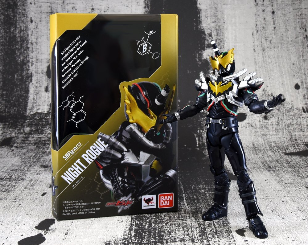 Kamen Rider - S.H. Figuarts (Bandai) - Page 28 BXvCMzwv_o