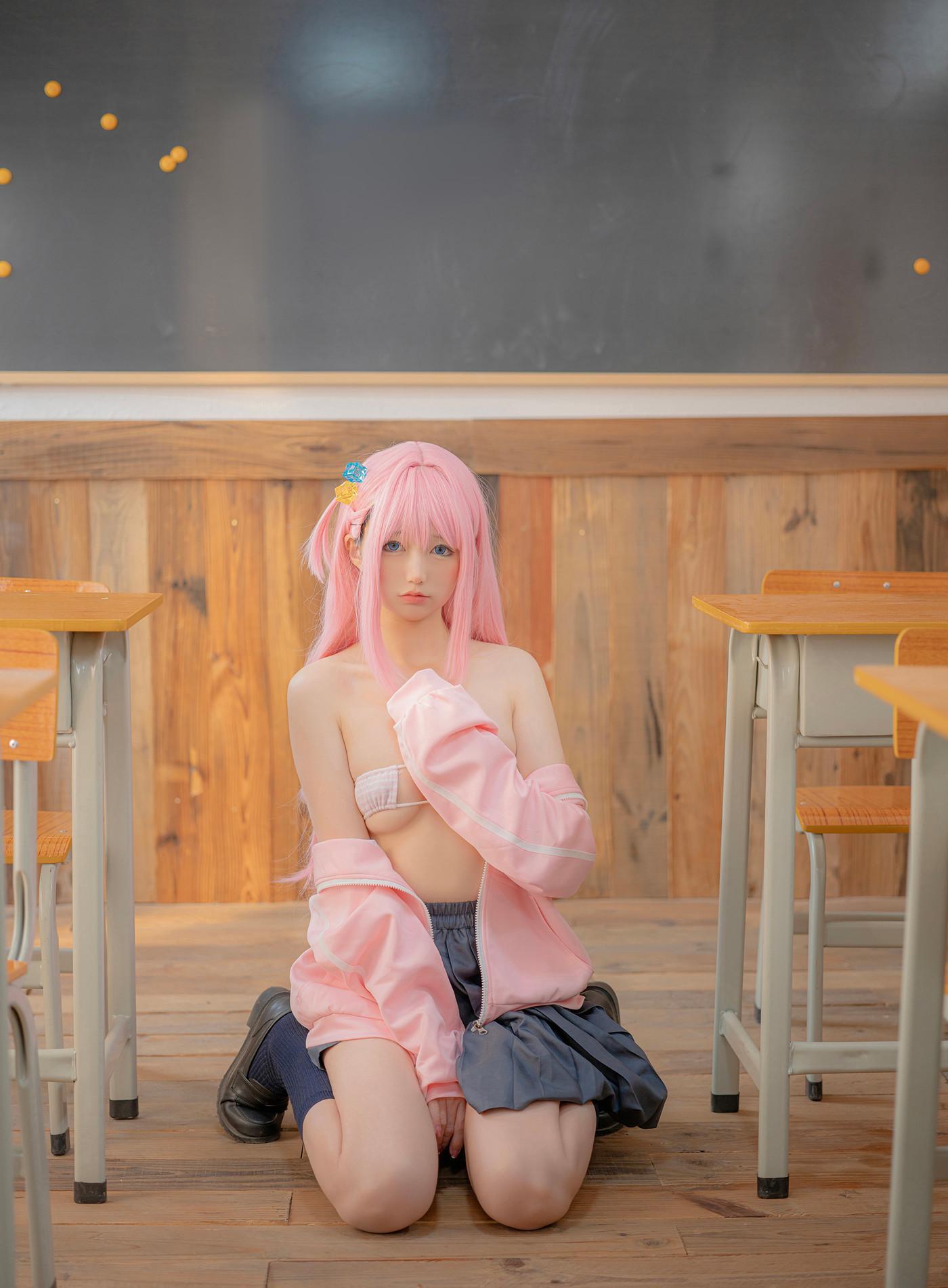 Cosplay Nagisa魔物喵 – ぼっち・ざ・ろっく(11)