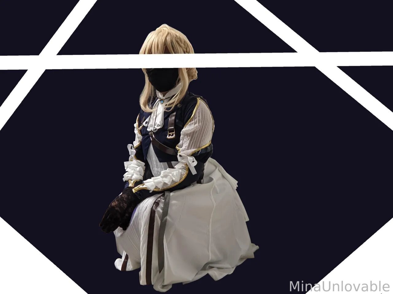Mina Unlovable - Violet