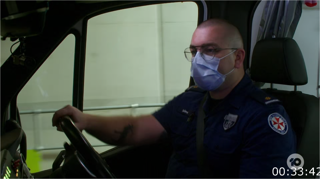 Ambulance Australia S05E05 [1080p] HDTV (H264/x265) [6 CH] 7yPZT6Hg_o