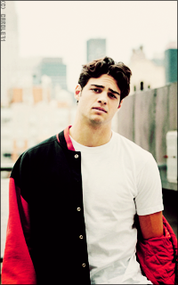 Noah Centineo 8Qu8Ncds_o