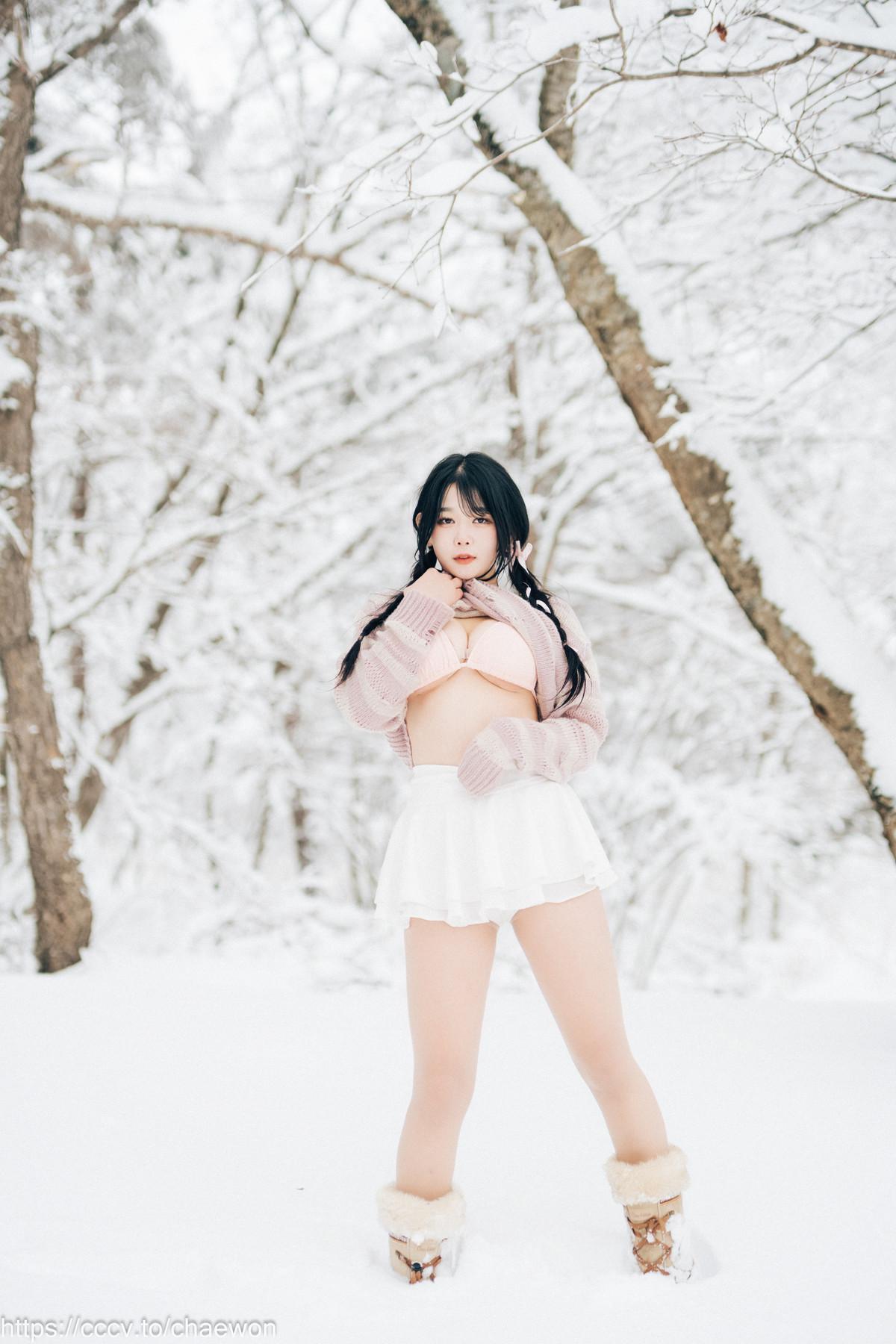 ZIA.Kwon 권지아, [Loozy] Snow Girl Set.01(38)