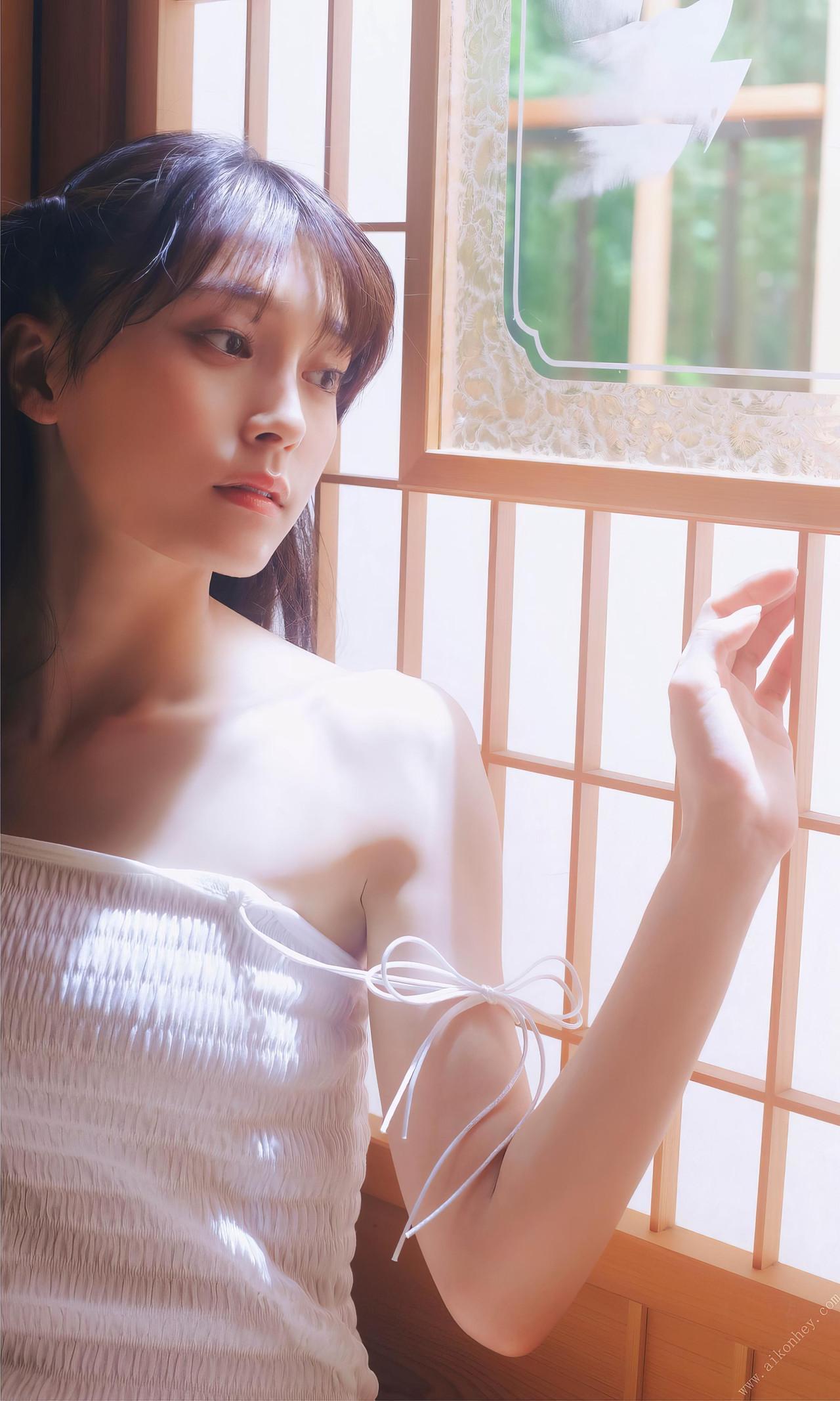 Rina Koyama 小山璃奈, 週プレ Photo Book 「紅い花」 Set.02(22)