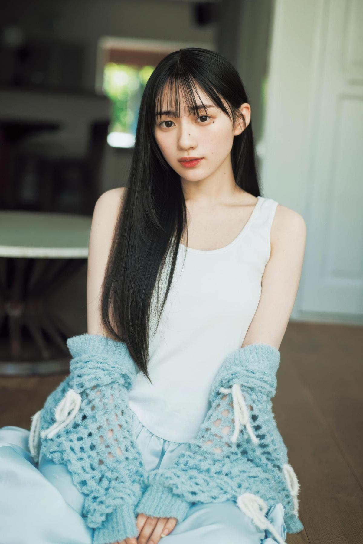 Sakura Kawasaki 川﨑桜, Young Jump 2025 No.35 (ヤングジャンプ 2025年35号)(13)