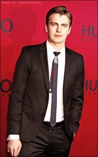 Hayden Christensen VUf7b5jw_o